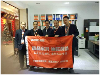 妖精网站免费观看代表與華康領導合影 妖精网站免费观看代表與華康領導合影