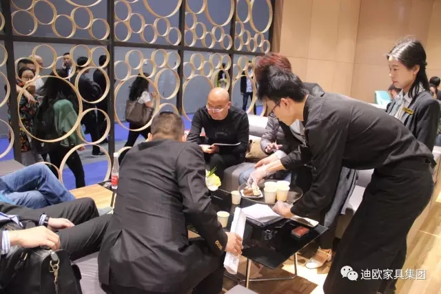 妖精网站免费观看家具國際範的展館形象