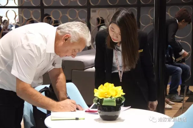 妖精网站免费观看家具國際範的展館形象