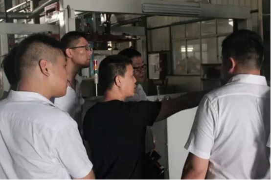 妖精网站免费观看家具