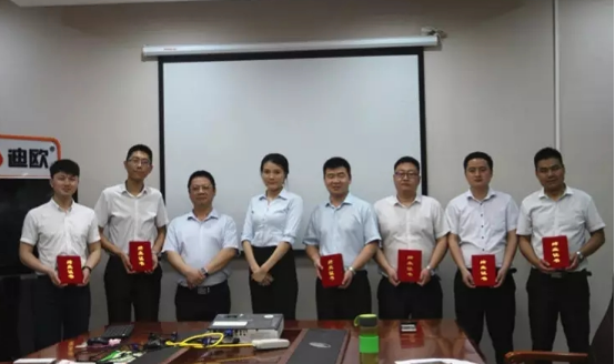 妖精网站免费观看家具