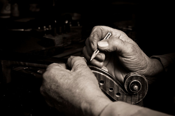 妖精网站免费观看教您如何辨別辦公家具的好壞