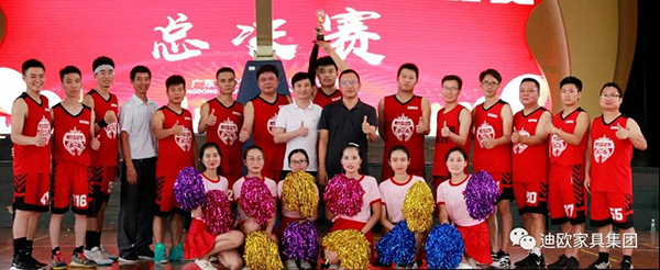 【冠軍-妖精网站免费观看品牌楊區代表隊&頒獎嘉賓-妖精网站免费观看集團董事長-黃壽金先生】