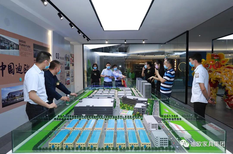 客戶進場體驗全新工程展廳