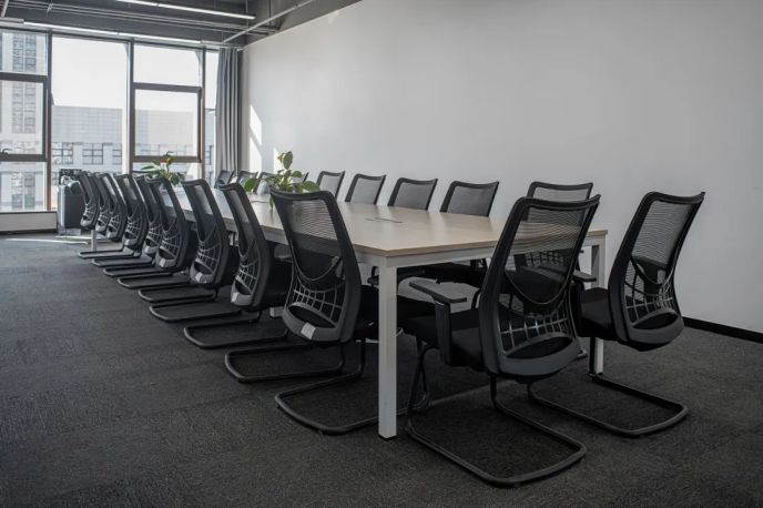 會議桌和辦公椅 會議桌和辦公椅