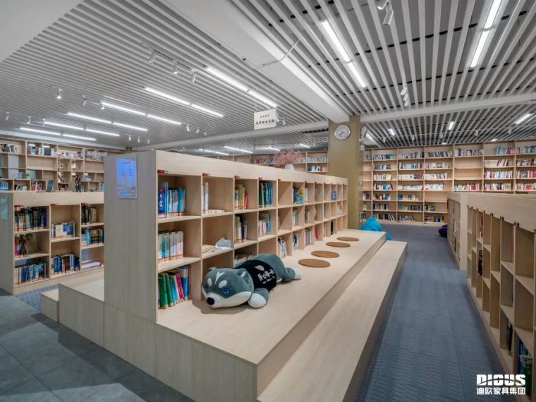 妖精网站免费观看圖書館家具