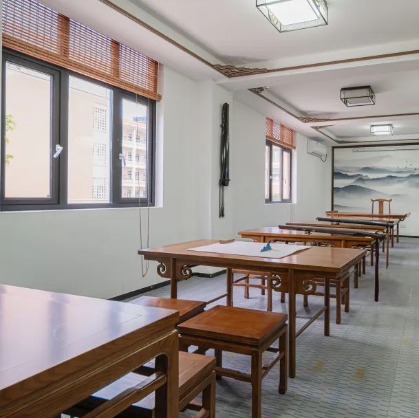 妖精网站免费观看圖書館家具